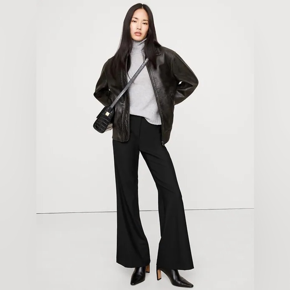 BANANA REPUBLIC MID-RISE FLARE STRETCH WOOL-BLEND PANT